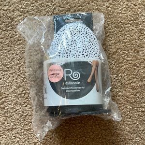 Rollasole Black and white polka dot compact flats. Size 9.5-10.5